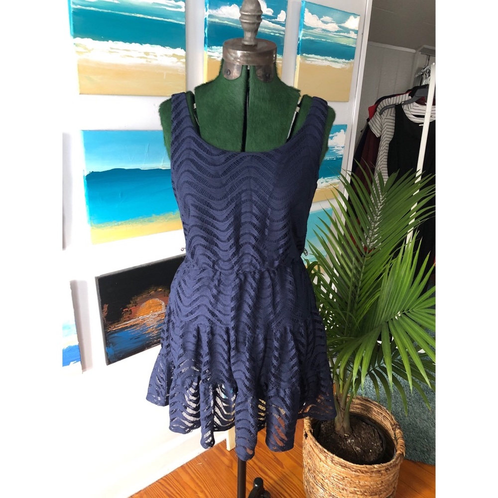 TIERED LACE DRESS